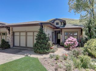 142 Alexander Dr, Maggie Valley, NC 28751