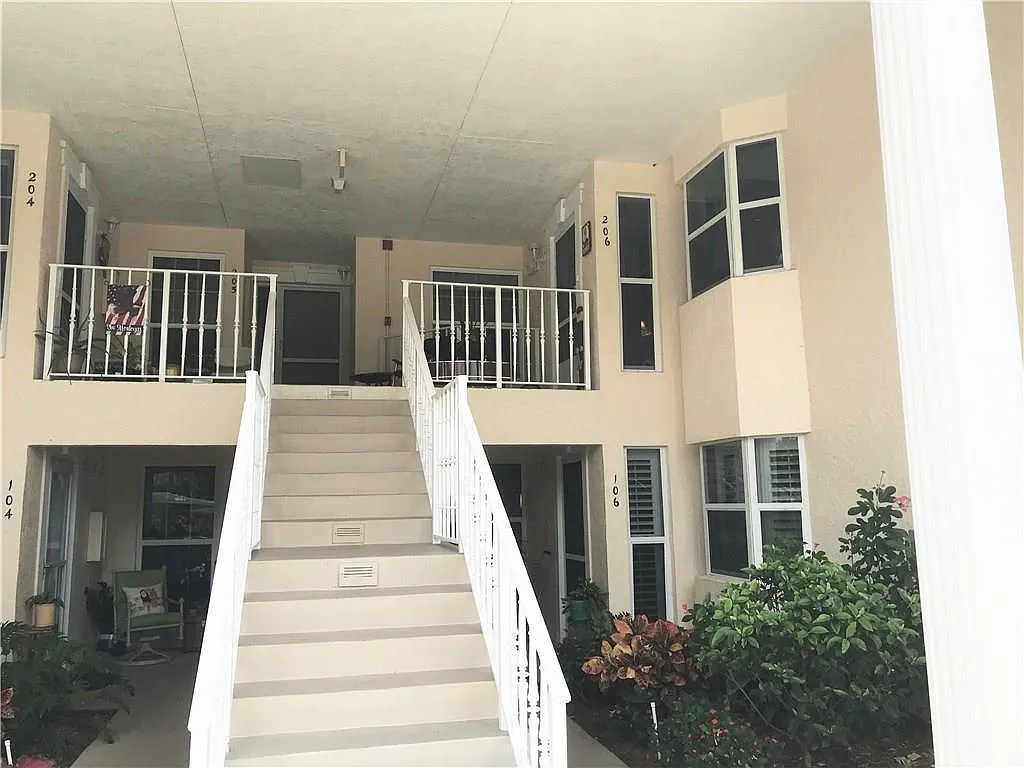 2 bed, 1400 sqft, $1,850 — Photo 2