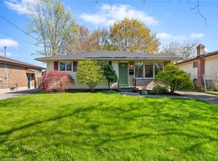 27 Cindy Dr, Saint Catharines, ON L2M6K3