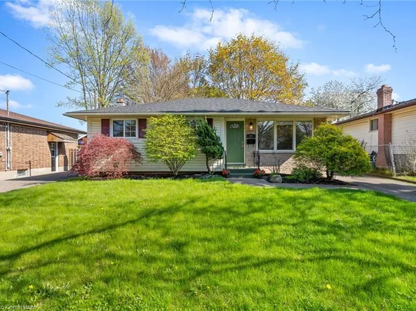 27 Cindy Dr, Saint Catharines, ON L2M 6K3