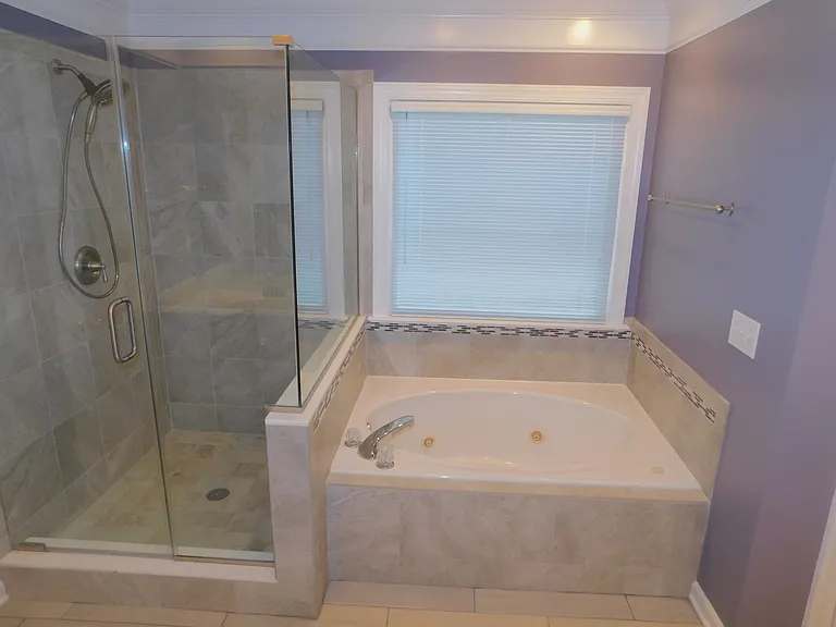 106 Southbank Dr — Photo 9