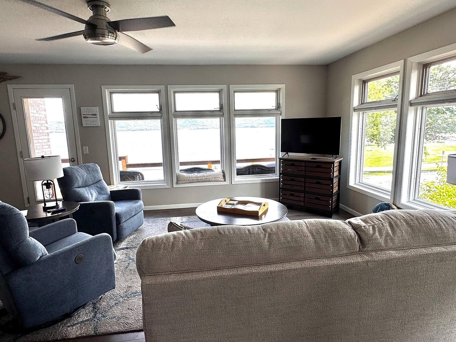 3 bed, 1638 sqft, $2,000 — Photo 3
