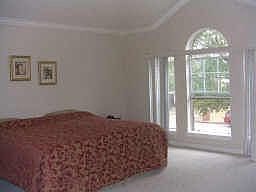 3rd image of 2718 W Oaks Blvd