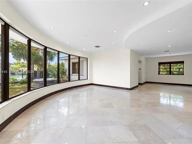 540 S Shore Dr — Photo 20