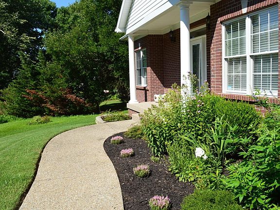 Creekview Front Walk