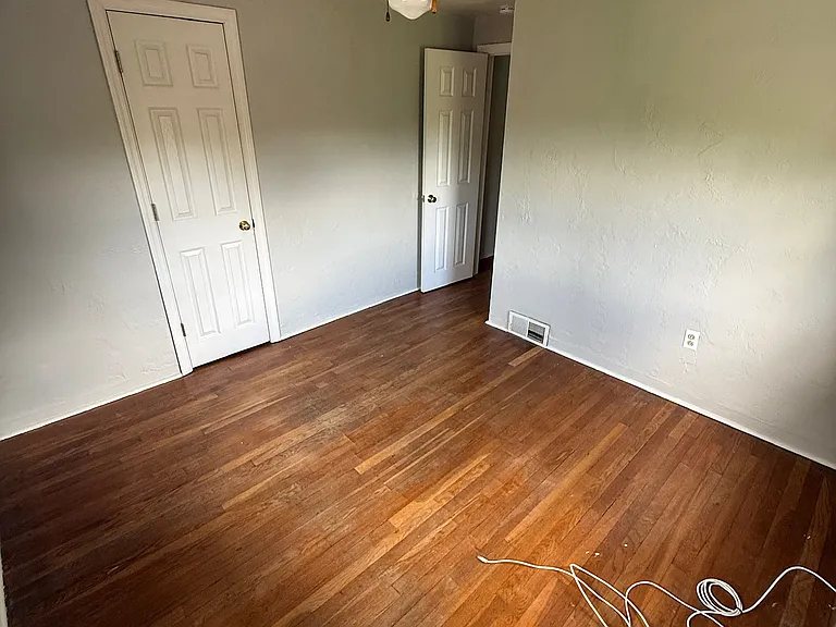 11831 Joan Dr — Photo 25