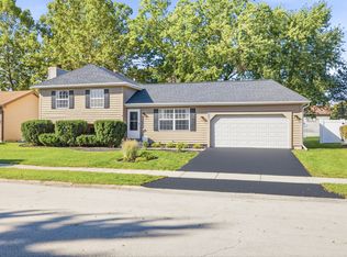 910 Molobay Ter, Bartlett, IL 60103