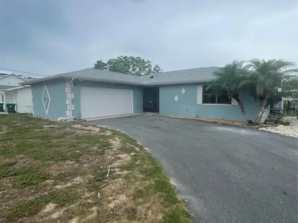 11711 W Bayshore Dr, Crystal River, FL 34429
