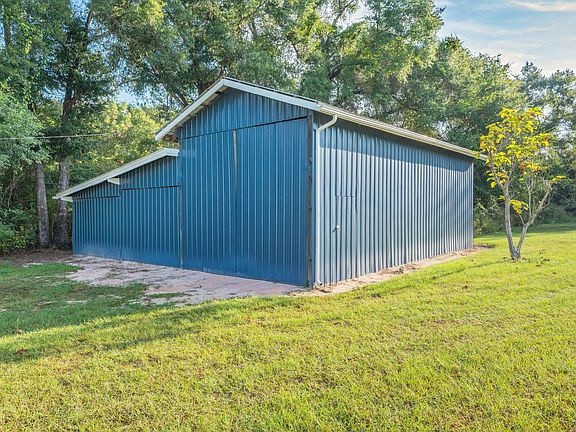 5th image of 1260 E Chestnut Ave