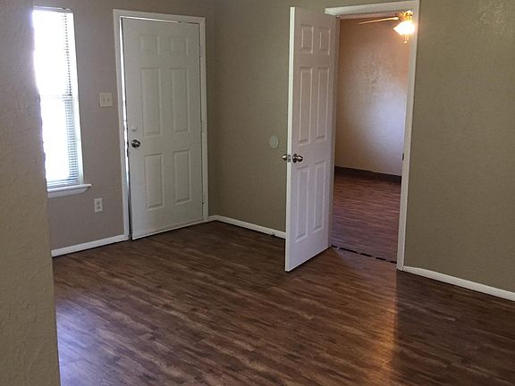 3rd image of 6903 SW Forest Ave