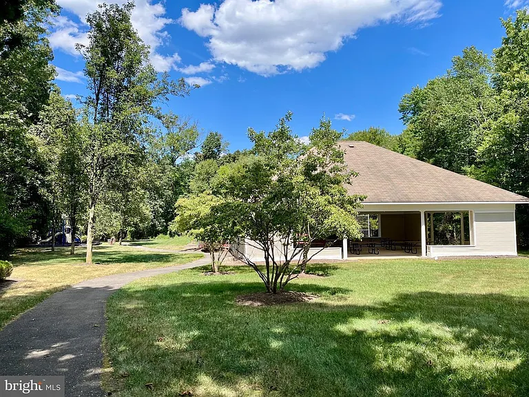 3 Kirby Cir — Photo 17