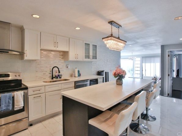 2575 E 19th St APT 26