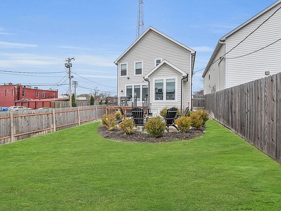 5th image of 3033 Oak St