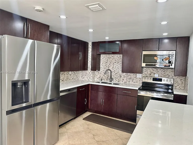 3180 S Ocean Dr #401 — Photo 44
