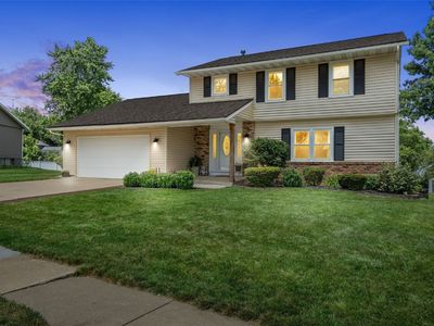 364 Essex Dr NE, Cedar Rapids, IA, 52402
