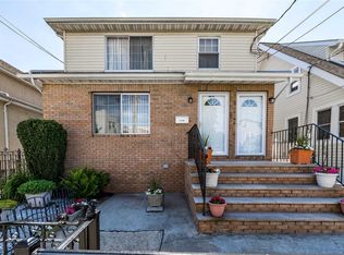 12208 172nd St, Queens, NY 11434