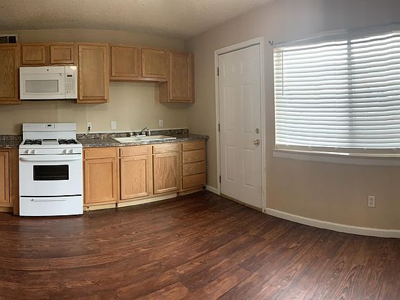 2nd image of 3525 Sheridan St #10521464