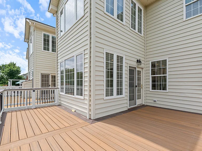 20056 Northville Hills Ter — Photo 33
