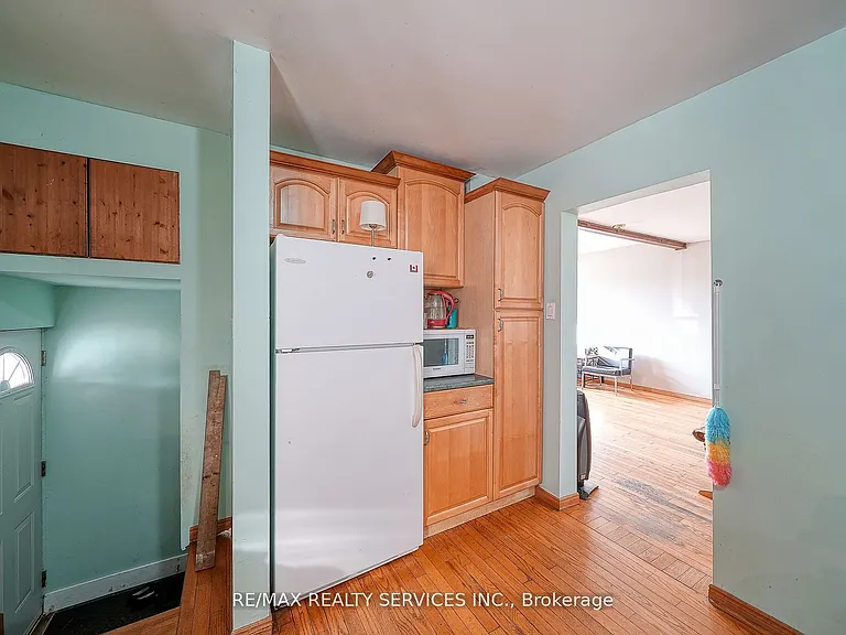 24 Norlan Ave — Photo 20