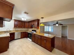 1680 W Mells Ln, Anaheim, CA