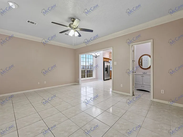 3211 Wessex Cir — Photo 5