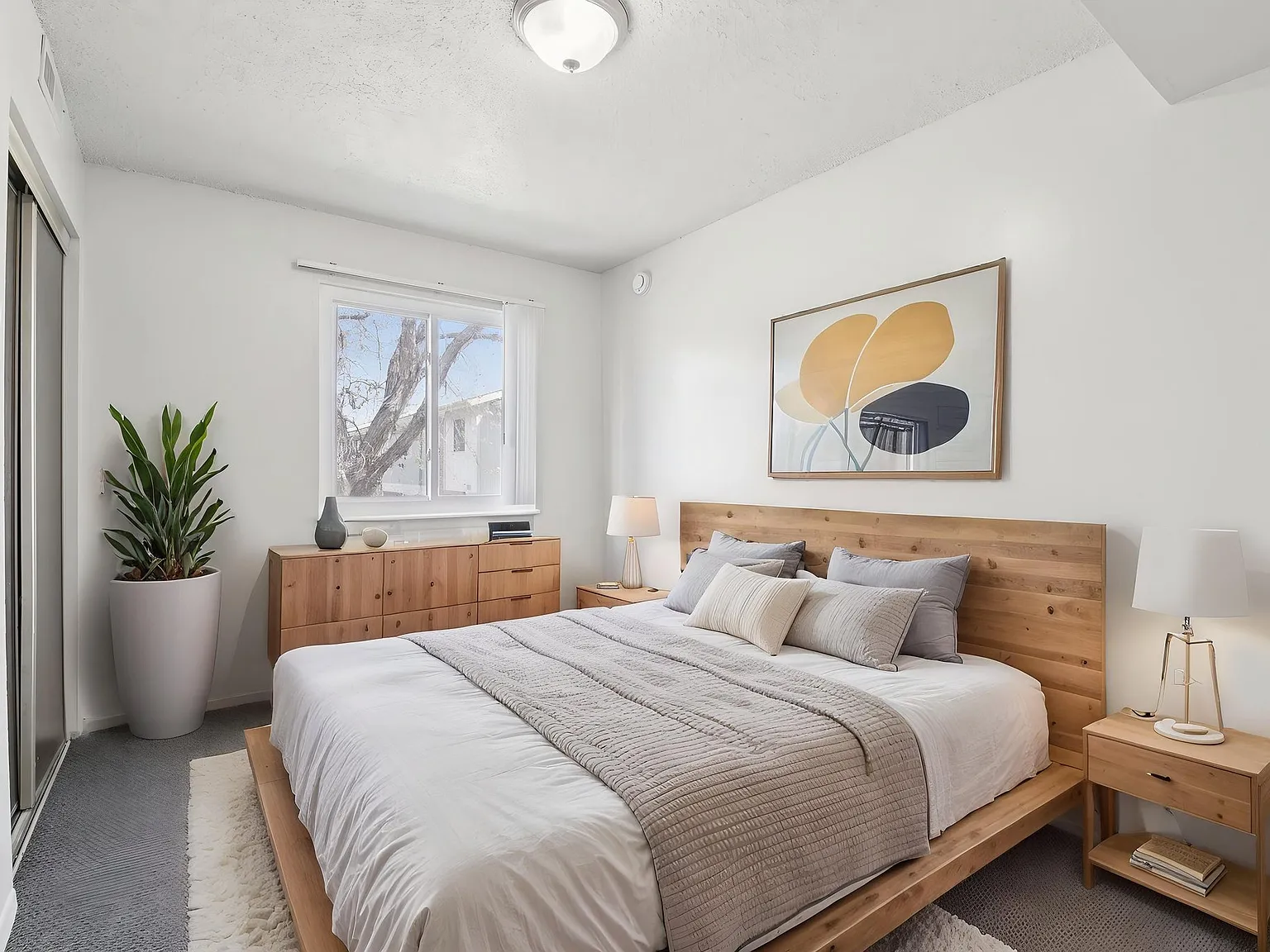 Autumn Lake Apartments — Photo 2