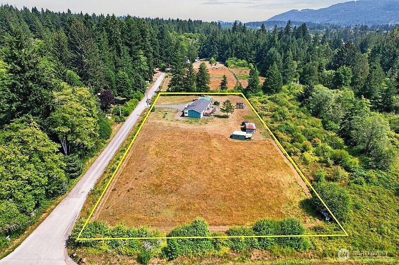 5th image of 62 Hoffman Road