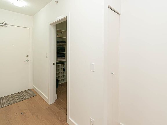 2nd image of 480 Robson St #1306