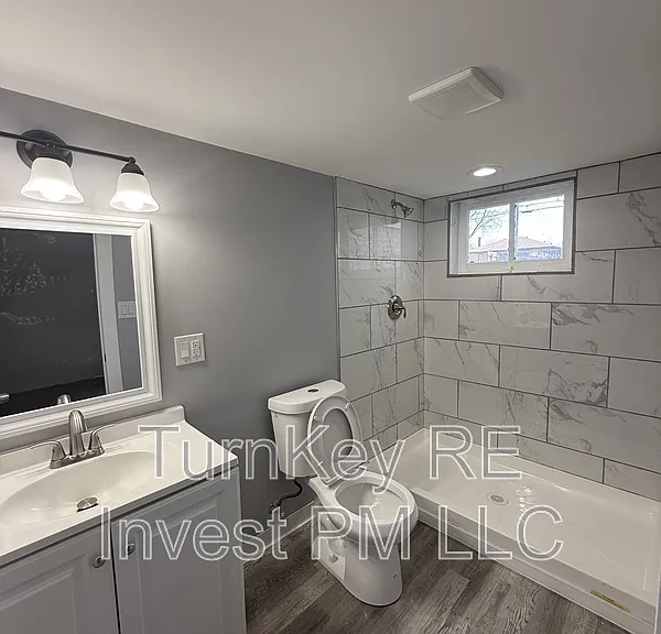 18343 Oakwood Ave #1 — Photo 13