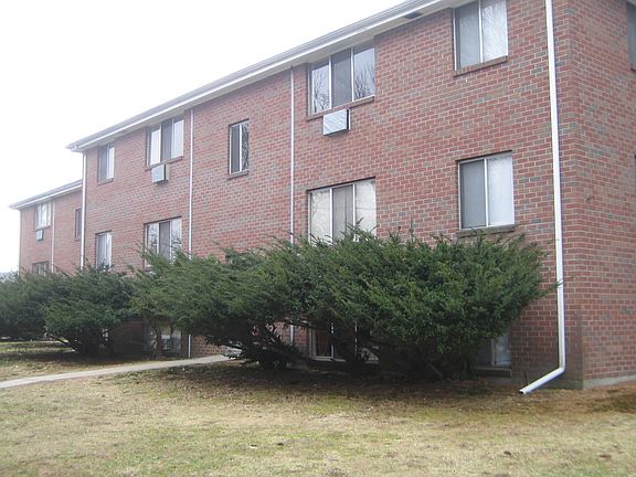2nd image of 62 N Paul St #8