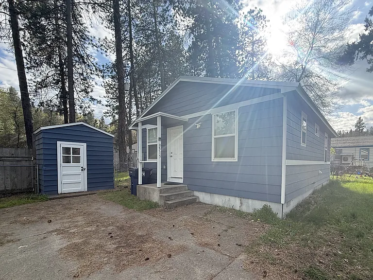 3315 W 14th Ave — Photo 1