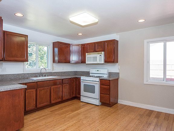 2015 Pics - house is being finished