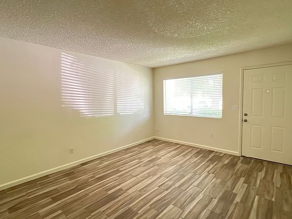 4th image of 7800 N Laurelglen Blvd #B