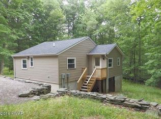 111 Brookside Dr, Dingmans Ferry, PA 18328