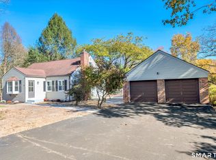95 Dyer Ave, Collinsville, CT 06019