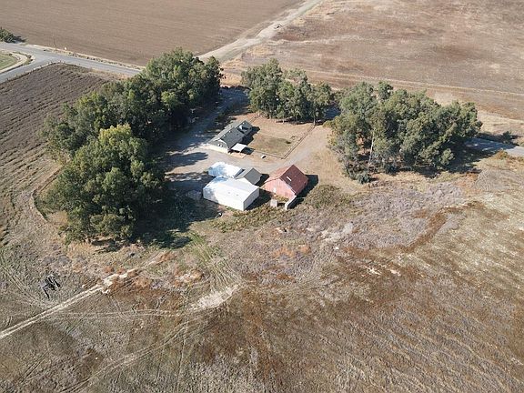 2nd image of 33863 Road 12