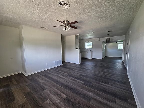 3rd image of 5537 17th St