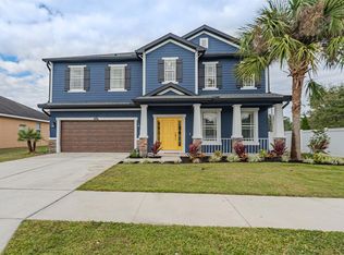 3002 Magnolia Meadows Dr, Plant City, FL 33567