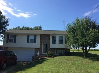 1707 Hillcrest Dr, De Soto, MO 63020