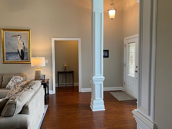 4th image of 111 Roseine Dr