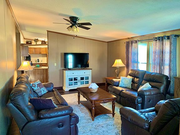 5th image of 71 Witter Dr