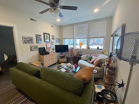 5th image of 408 W Green St #101