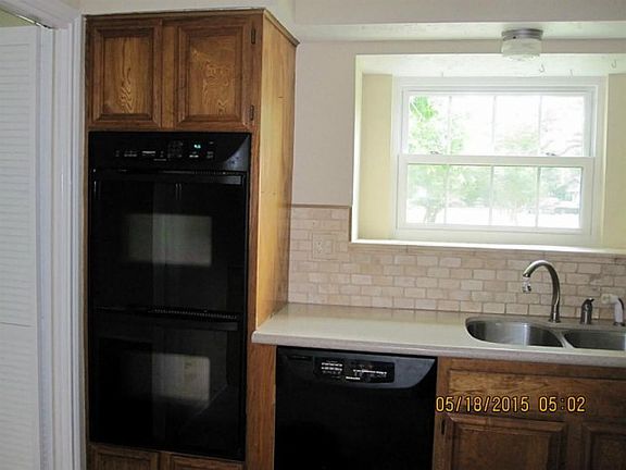 4th image of 707 Woodhorn Ct