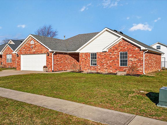 3rd image of 213 Dunn Dr