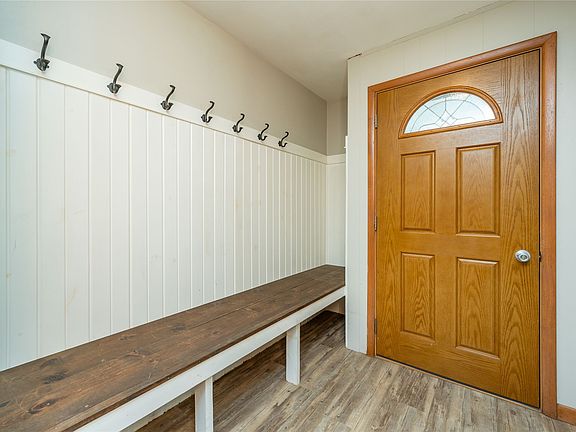 2nd image of 435 24th St