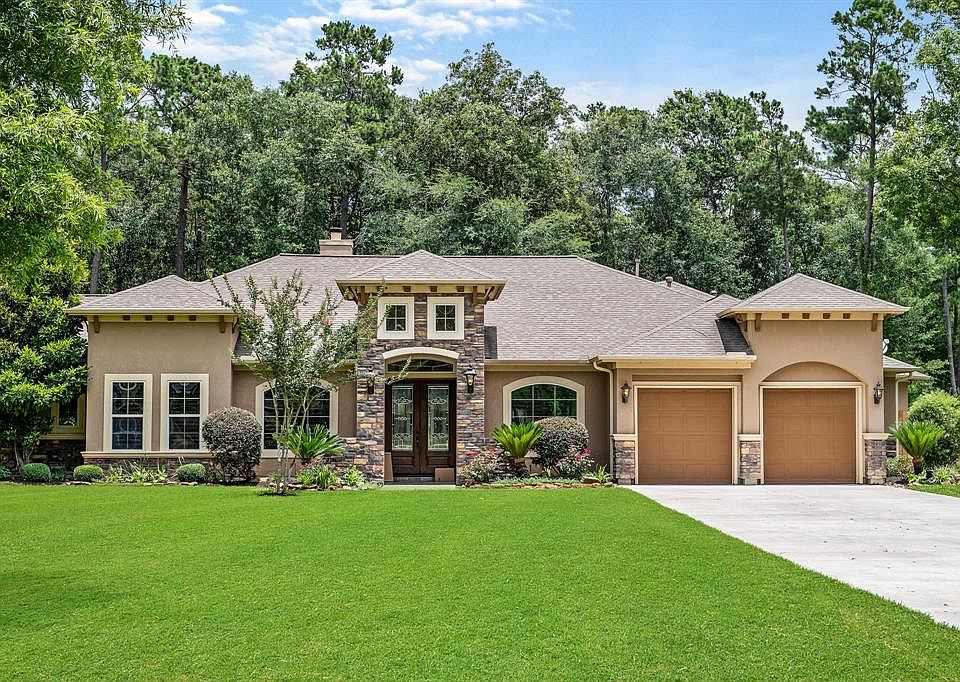 1st image of 19343 Riverwalk Dr