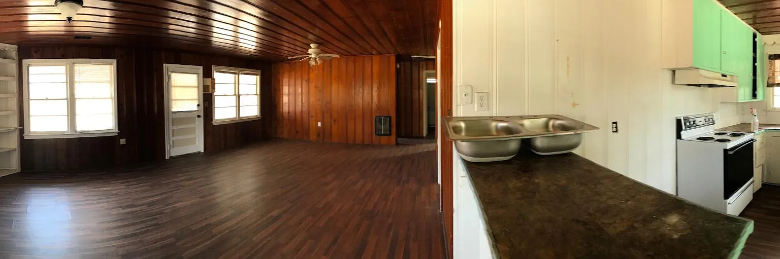 3 bed, 1.5 bath, 1320 sqft, $1,850 — Photo 4