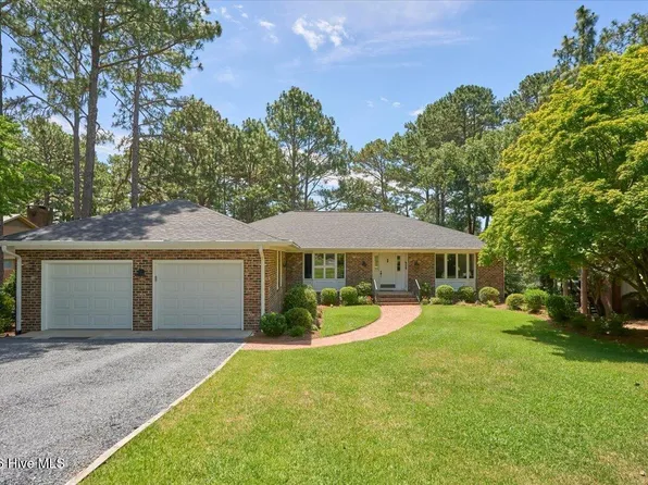 154 Pine Lake Drive, Whispering Pines, NC 28327