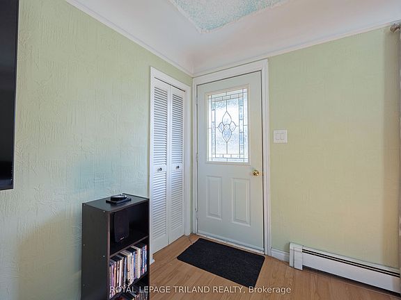 3rd image of 89 Egerton St
