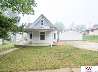 255 W 3rd St, Nelson, NE 68961